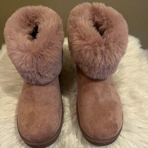 Like New Beautiful SO mauve faux fur boots